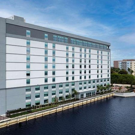 Tru By Hilton Miami Airport South Blue Lagoon Exterior foto