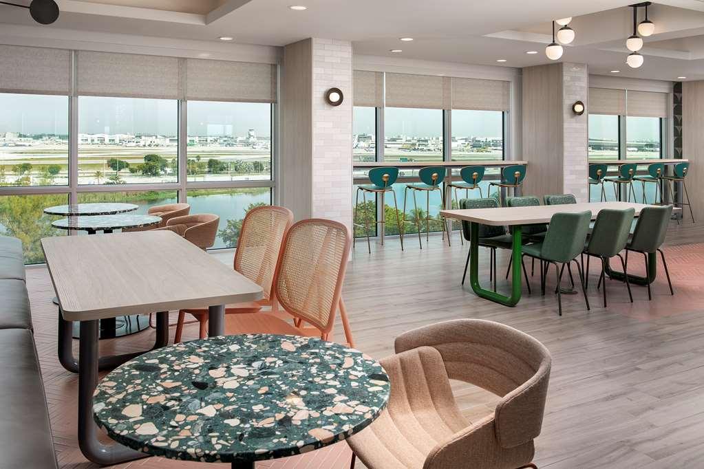 Tru By Hilton Miami Airport South Blue Lagoon Exterior foto